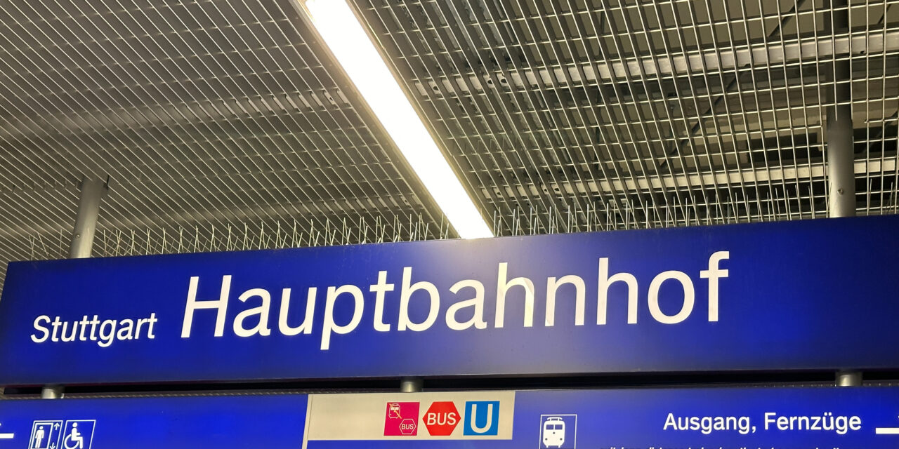 Aluminium Deckenroste im Stuttgarter Hauptbahnhof