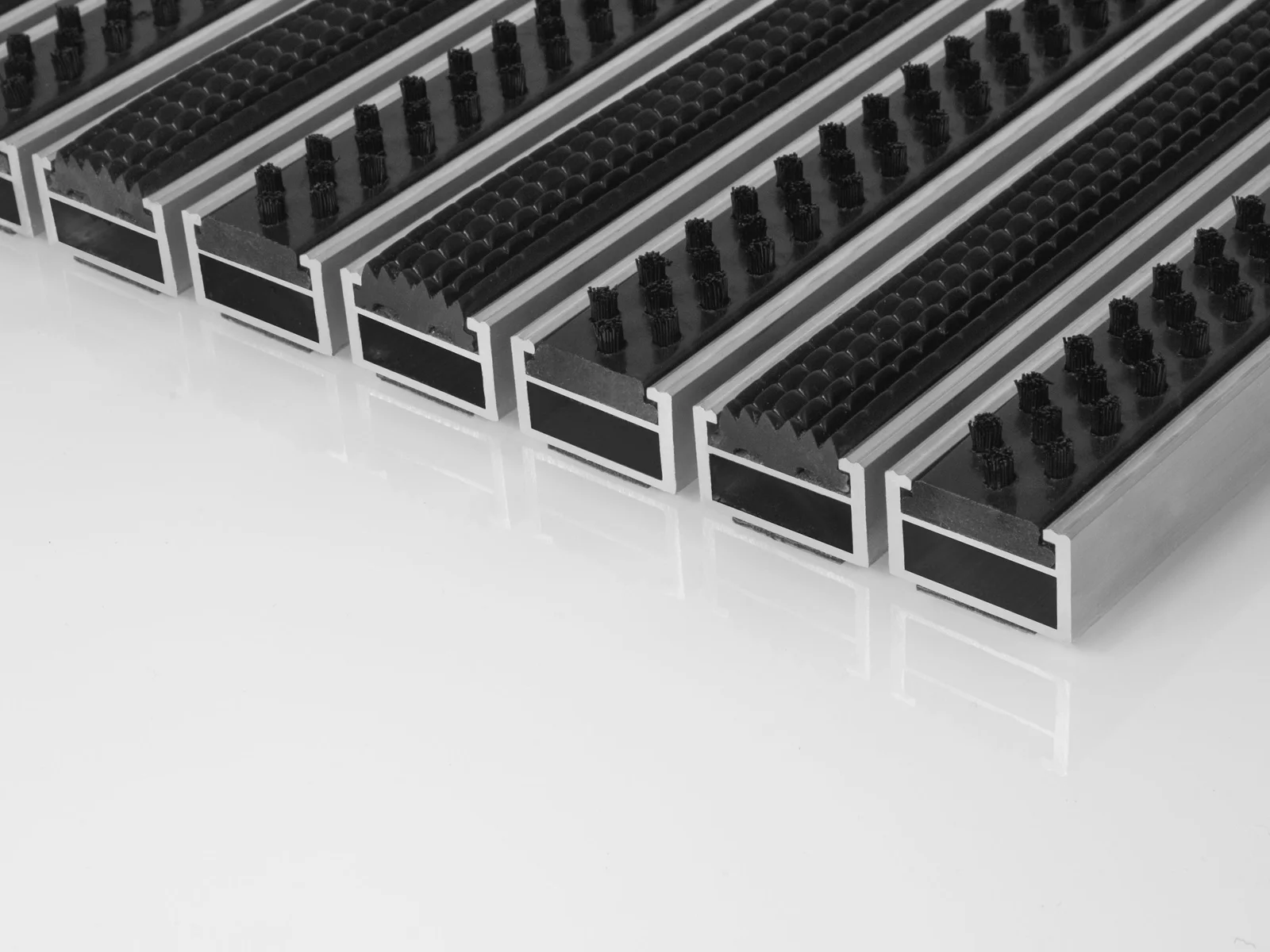 Robust Safe / Work Eingangsmatte mit EPDM-Gummiprofil mit Bürstenprofil