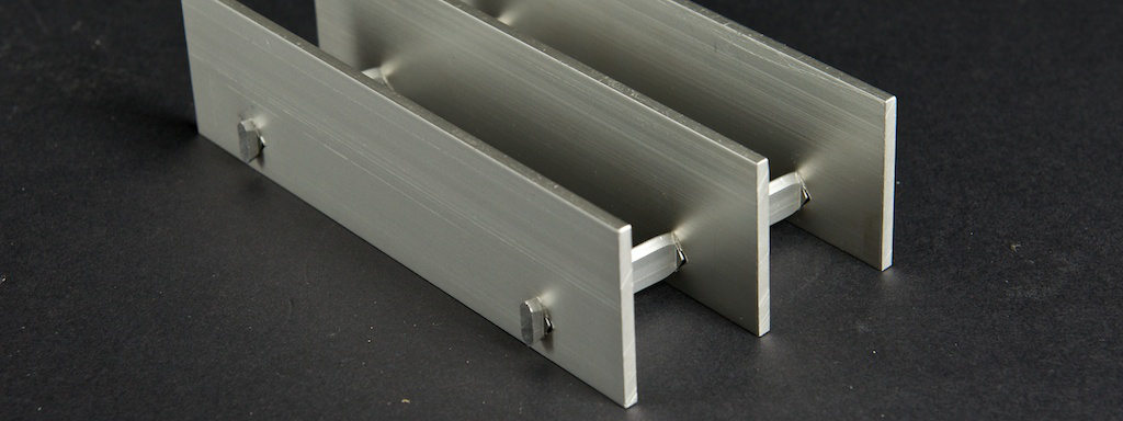 Detailansicht eines Aluminium Fassadengitterrostes Typ Berlin